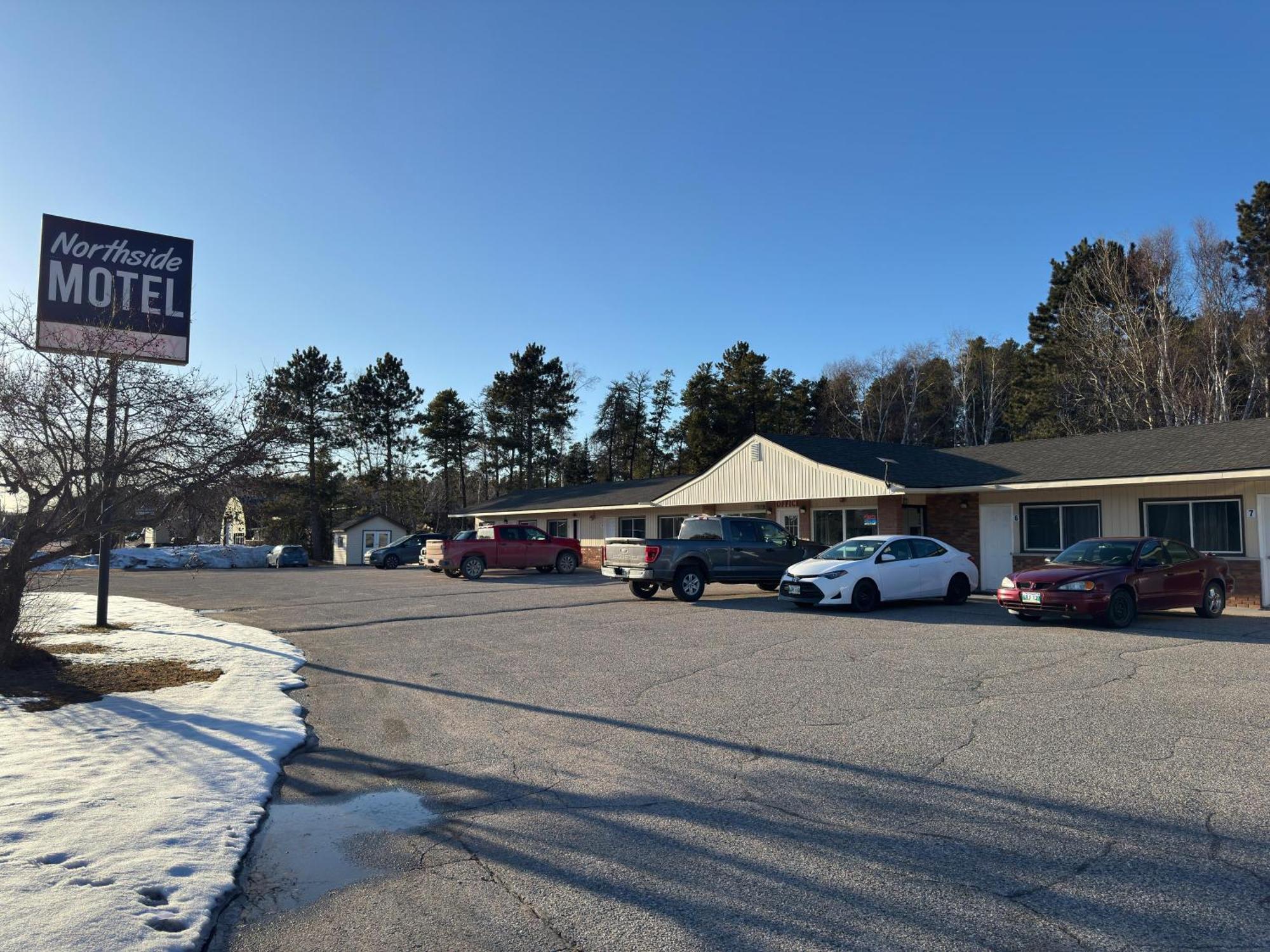 Northside Motel Vermilion Bay Exterior photo
